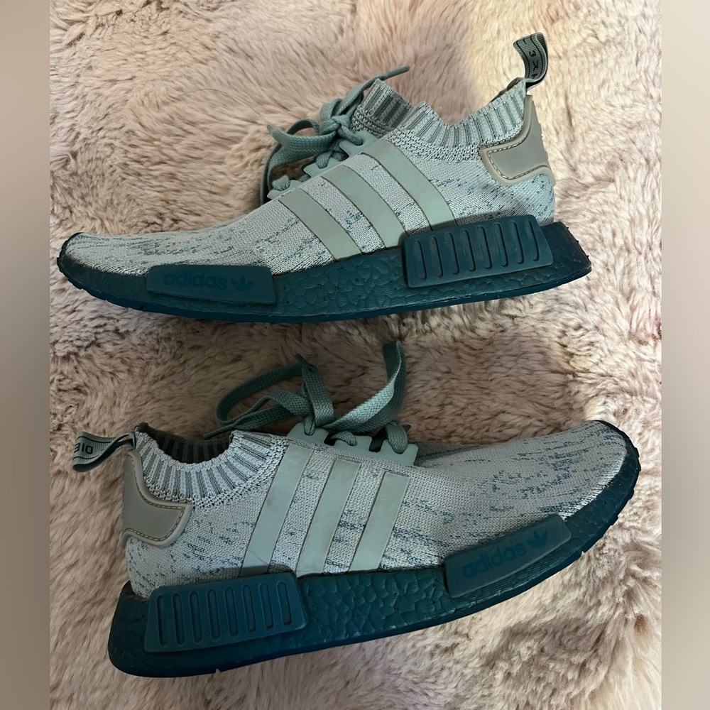 Womens Adidas NMD R1 W PK Tactile Green Sea Crystal Blue Primeknit